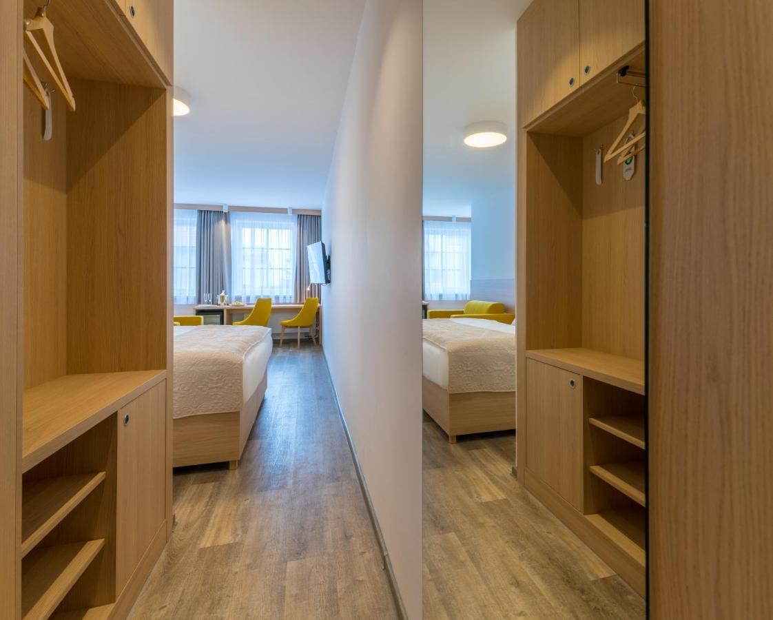 Wellness Hotel Iris Pavlov Ngoại thất bức ảnh